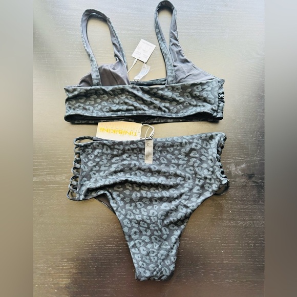 Leopard Print Strappy Swimsuit NWT Size L - Picture 4 of 4